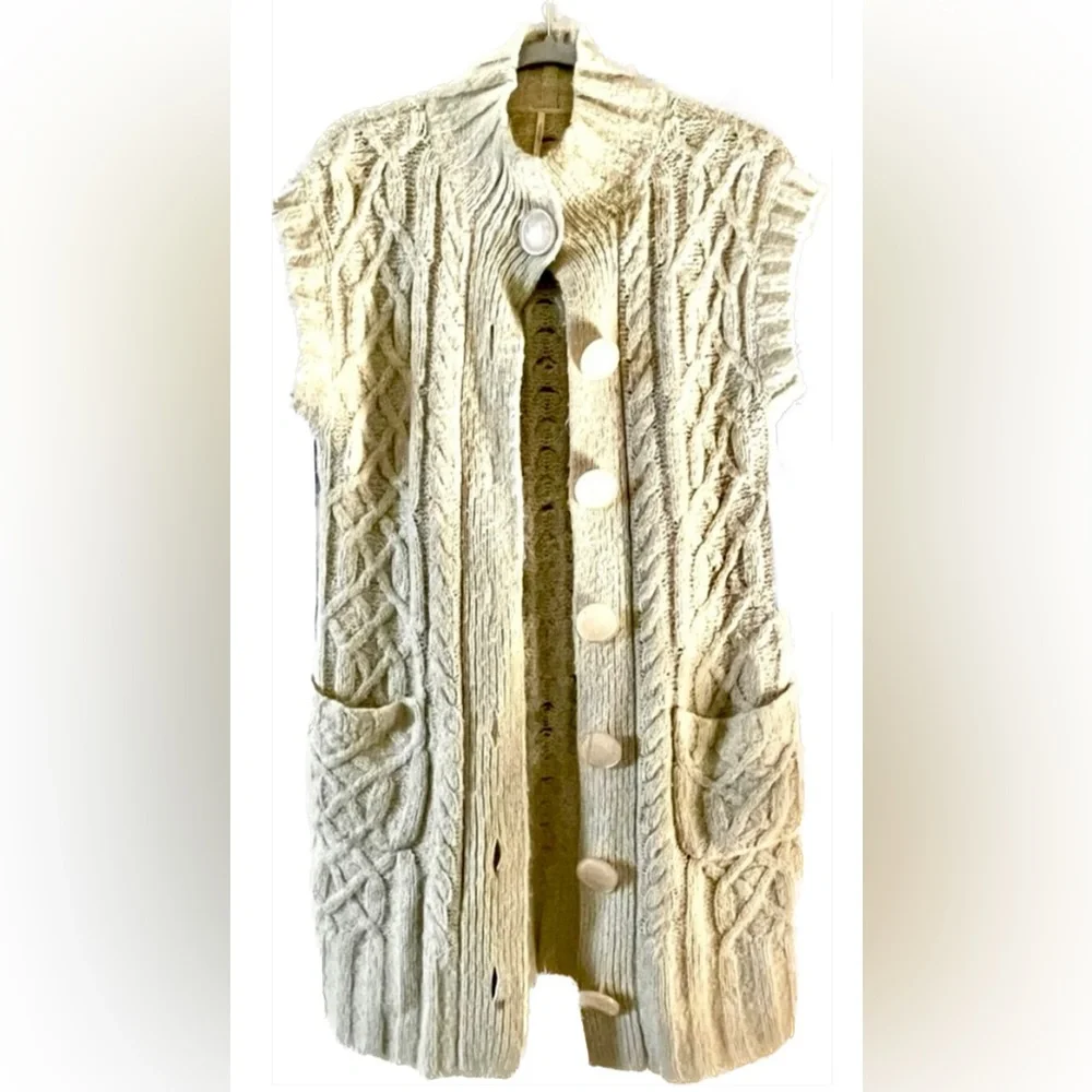 Vintage Free People Chunky Cable Knit Laine Wool Blend Shell Button Down Sweater